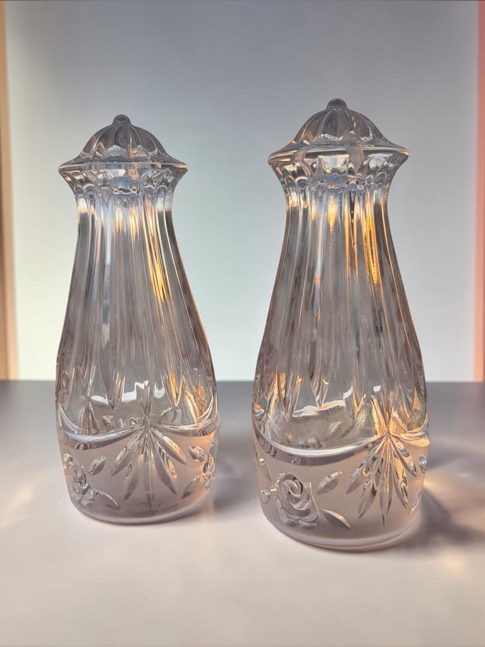SOUTHERN GARDEN BY ONEIDA – VINTAGE CRYSTAL SALT & PEPPER SET